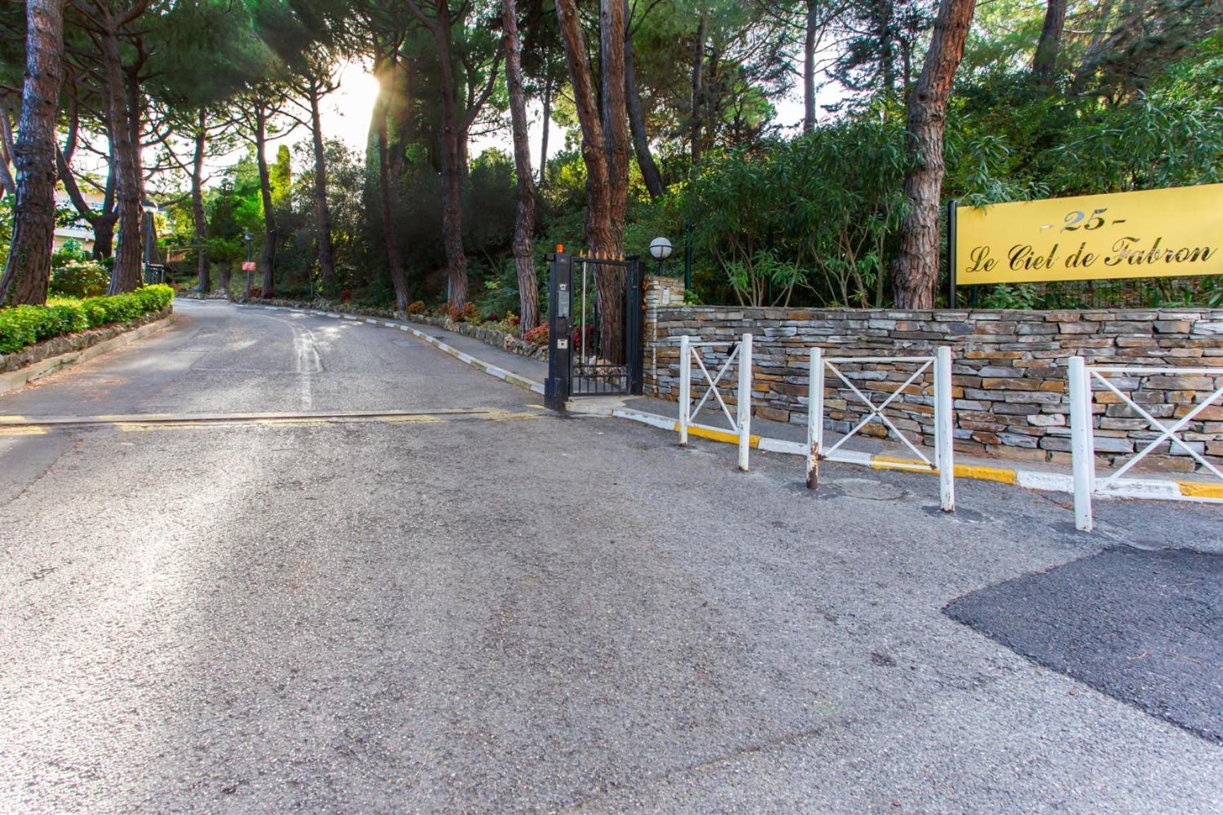 Apartamento Sea View In With Swimming Pool! Niza